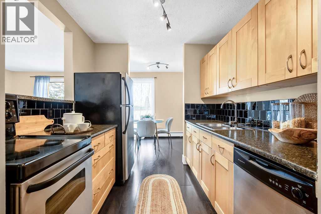 Apartment for Sale in 404, 2722 17 Avenue SW|Calgary, Alberta T3E0A7 5