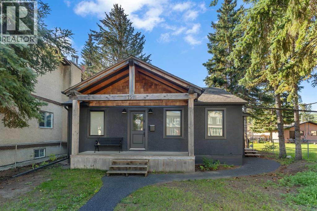 House for Sale in 7511 36 Avenue NW|Calgary, Alberta T3B1V2