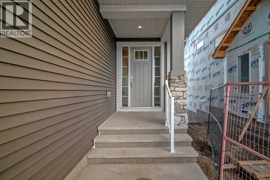 House for Sale in 239 Chelsea  Park|Chestermere, Alberta T1X2V3 4