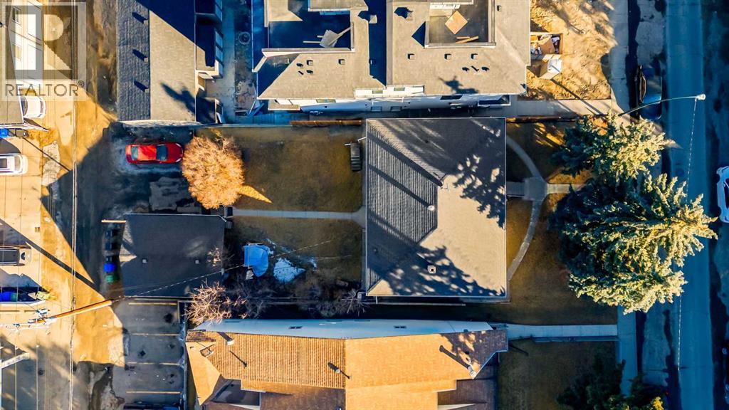 House for Sale in 1816 28 Avenue SW|Calgary, Alberta T2T1J8 5