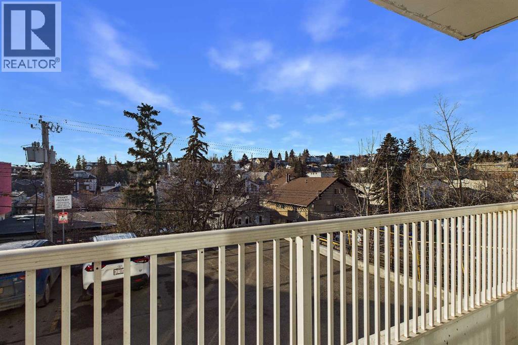 Apartment for Sale in 7, 1815 26 Avenue SW|Calgary, Alberta T2T1E2 5