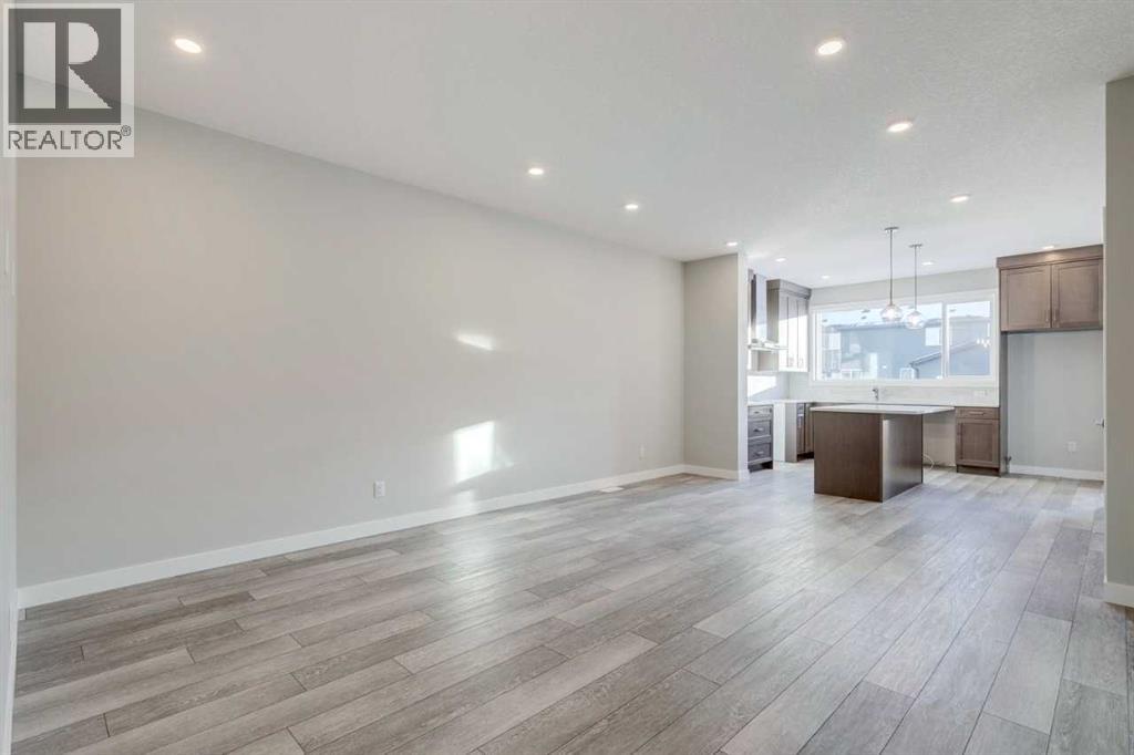 Duplex for Sale in 97 Savanna Place NE|Calgary, Alberta T3J4B6 4