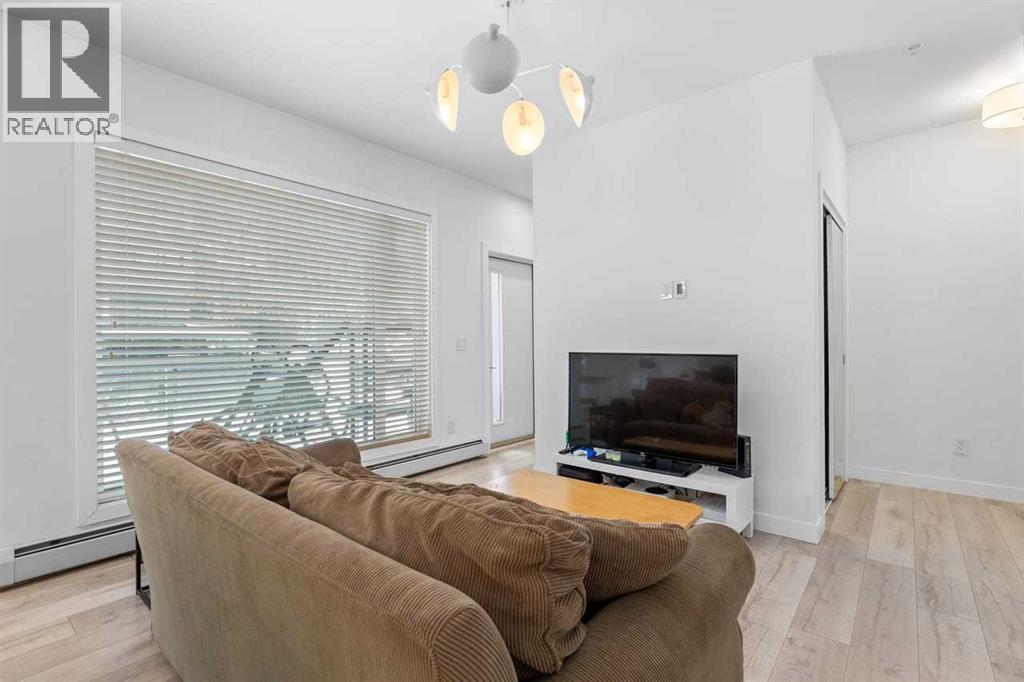 Apartment for Sale in 110, 3125 39 Street NW|Calgary, Alberta T3B6H5 5