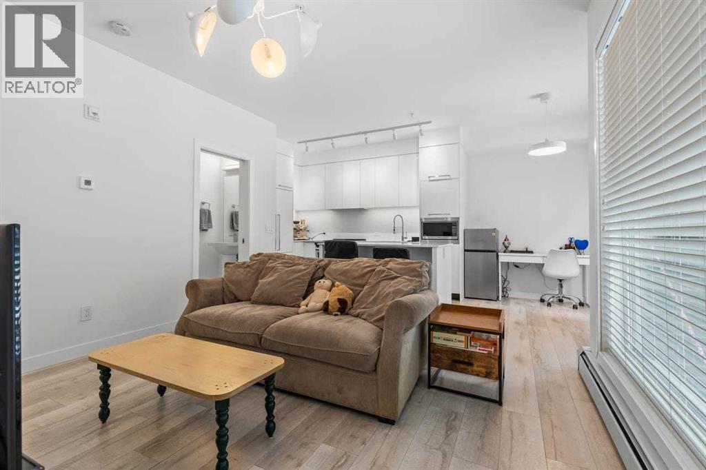 Apartment for Sale in 110, 3125 39 Street NW|Calgary, Alberta T3B6H5 3