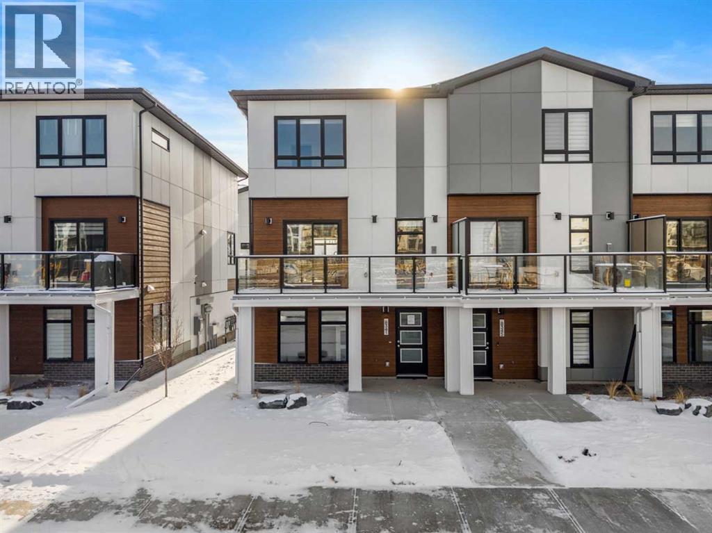 Row / Townhouse for Sale in 8341 8 Avenue SW|Calgary, Alberta T3H6M8