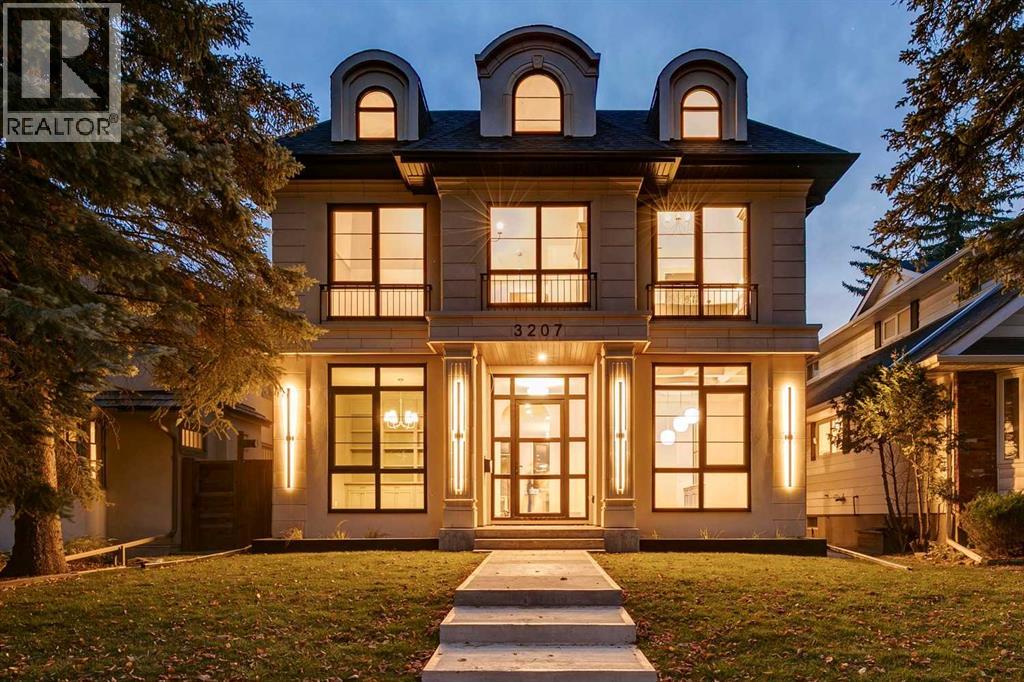 House for Sale in 3207 Alfege Street SW|Calgary, Alberta T2T3S4 2