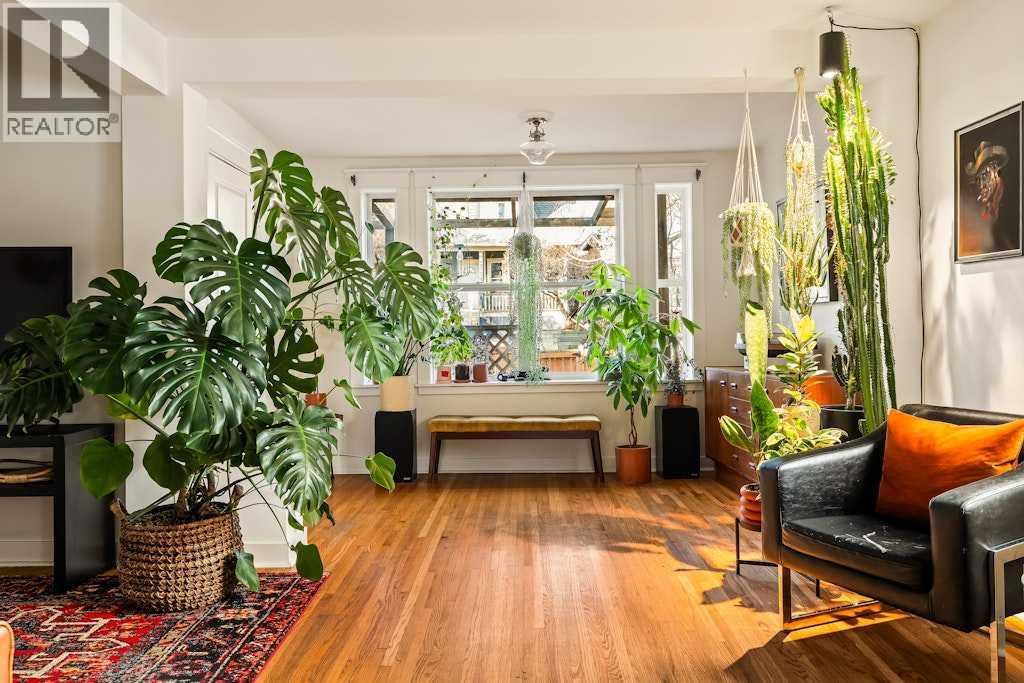 House for Sale in 2122 16 Street SW|Calgary, Alberta T2T4E4 4