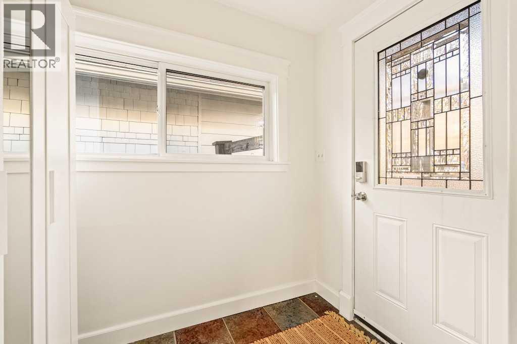 House for Sale in 2122 16 Street SW|Calgary, Alberta T2T4E4 2