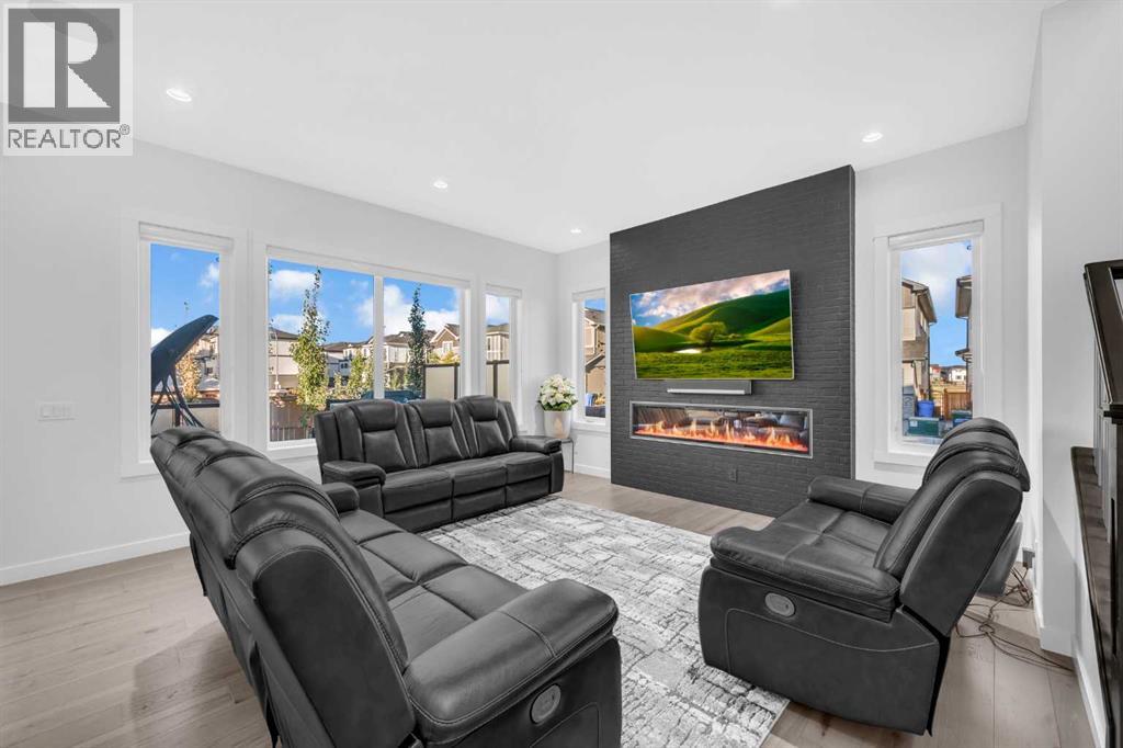 House for Sale in 134 Corner Meadows Common NE|Calgary, Alberta T3N1J7