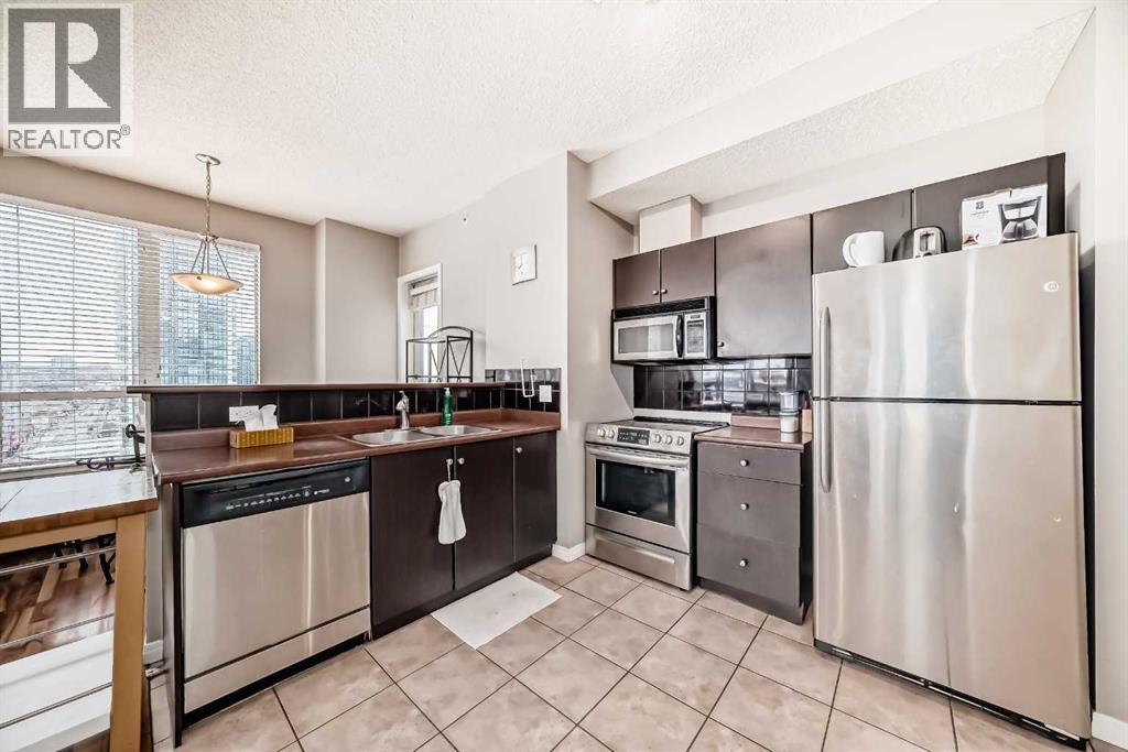 Apartment for Sale in 1115, 1053 10 Street SW|Calgary, Alberta T2R1S6 3