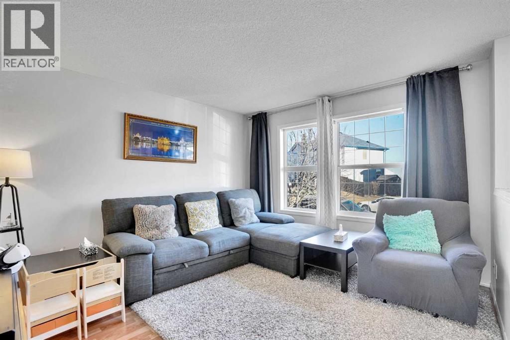 Duplex for Sale in 88 saddlebrook Common NE|Calgary, Alberta T3J0J6 3