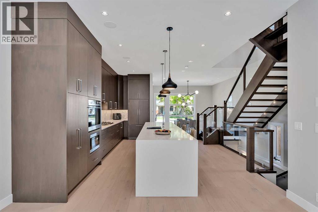 House for Sale in 617 19 Avenue NW|Calgary, Alberta T2M0Y9 4