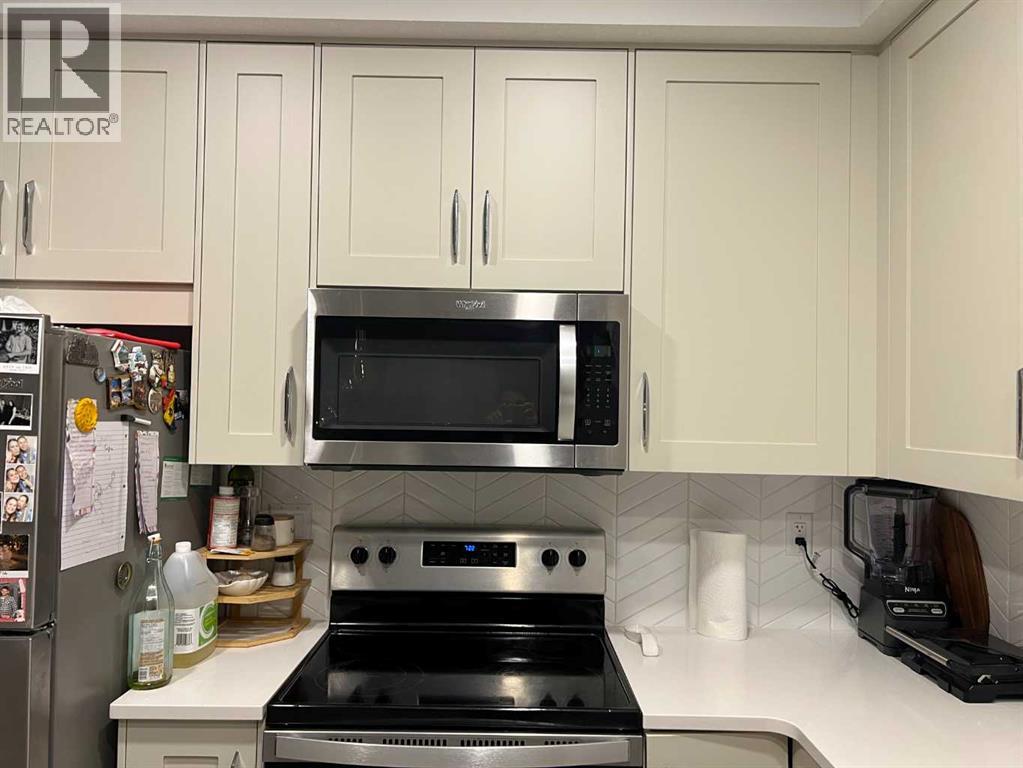 Apartment for Sale in 301, 150 shawnee Square SW|Calgary, Alberta T2Y0T6 4