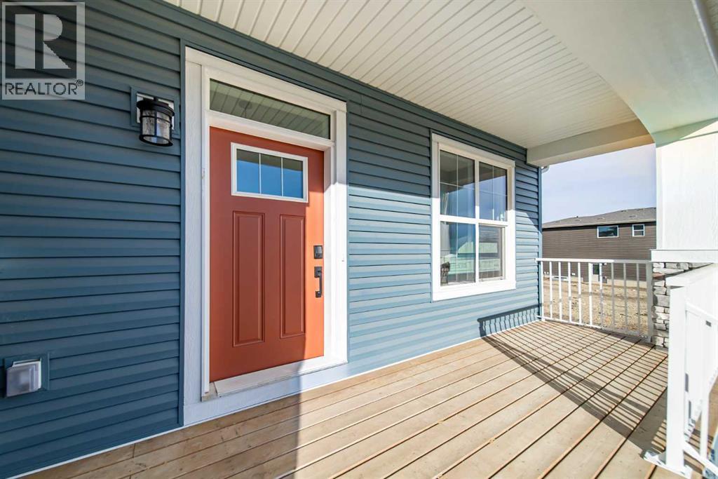 Duplex for Sale in 19 Herron Walk NE|Calgary, Alberta T3P2L2 3