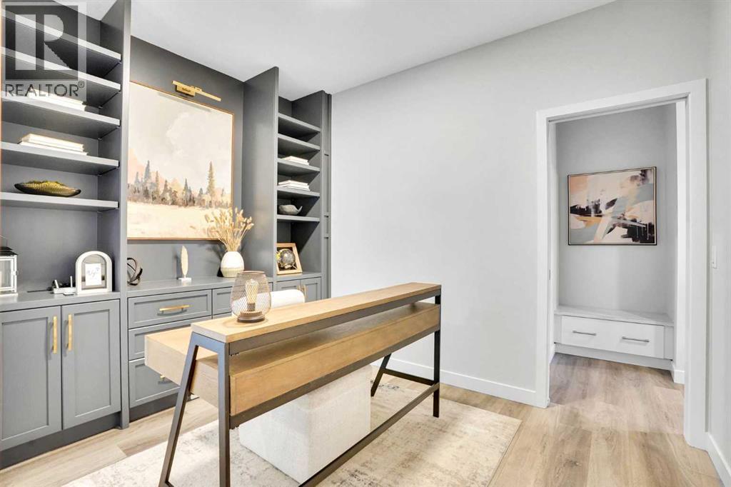 House for Sale in 86 Edith Row NW|Calgary, Alberta T3R2B8 5