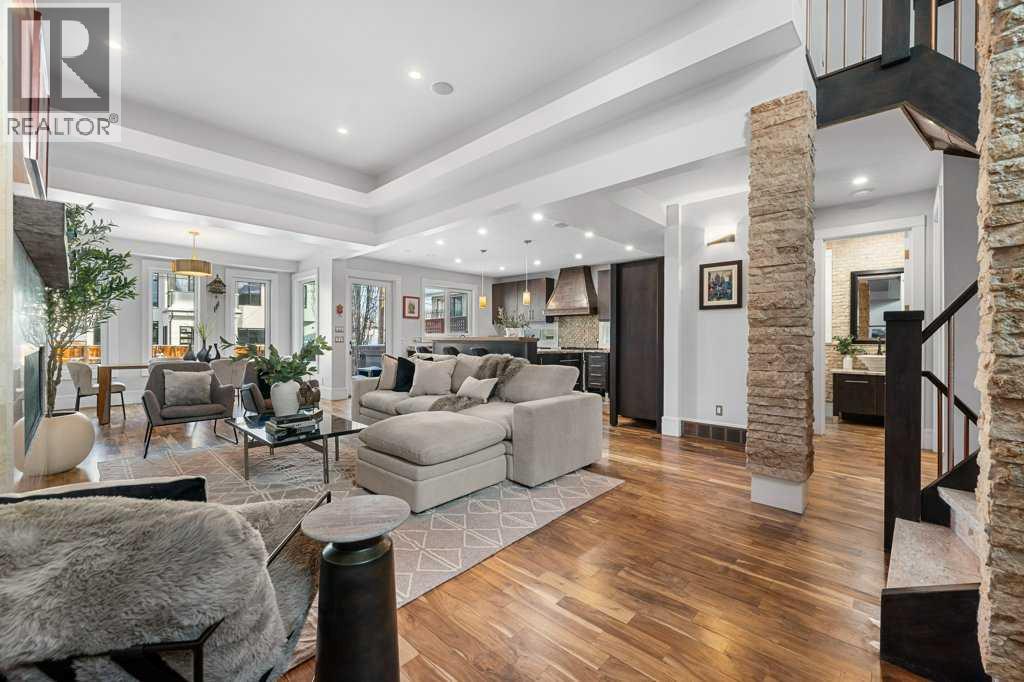 House for Sale in 630 25 Avenue NE|Calgary, Alberta T2E1Y5 3