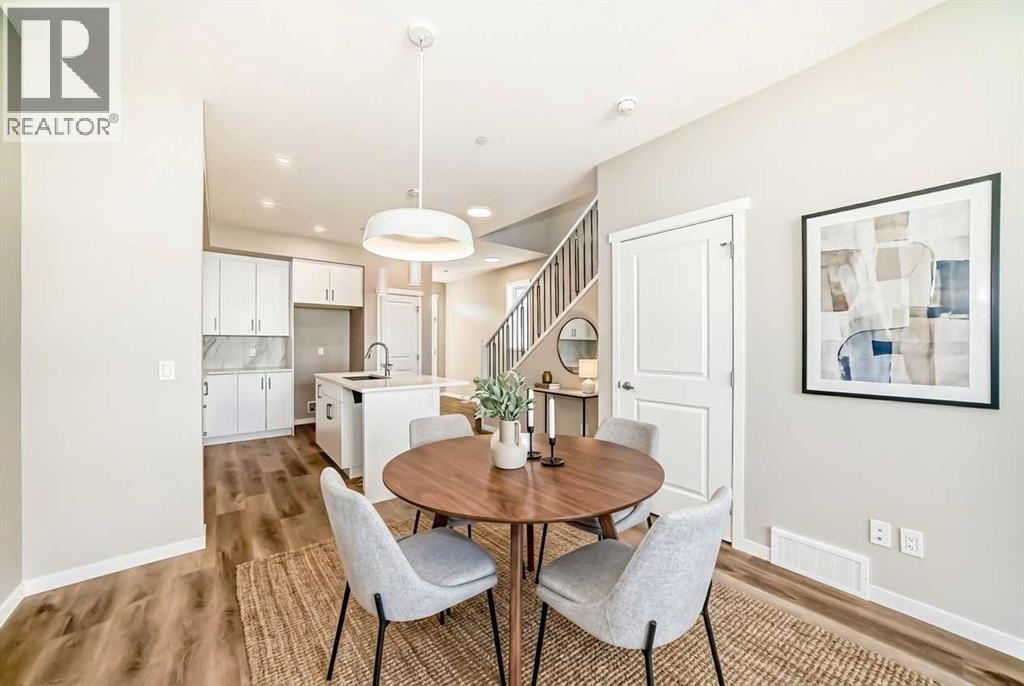 House for Sale in 393 Hotchkiss Drive SE|Calgary, Alberta T3S0J9 5