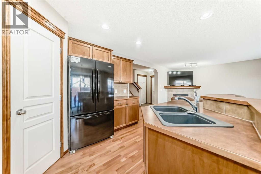 House for Sale in 834 Cranston Drive SE|Calgary, Alberta T3M1J4 5