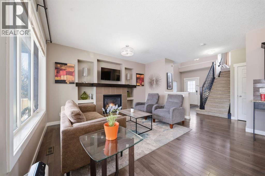 House for Sale in 639 Copperpond Circle SE|Calgary, Alberta T2Z4M2 4