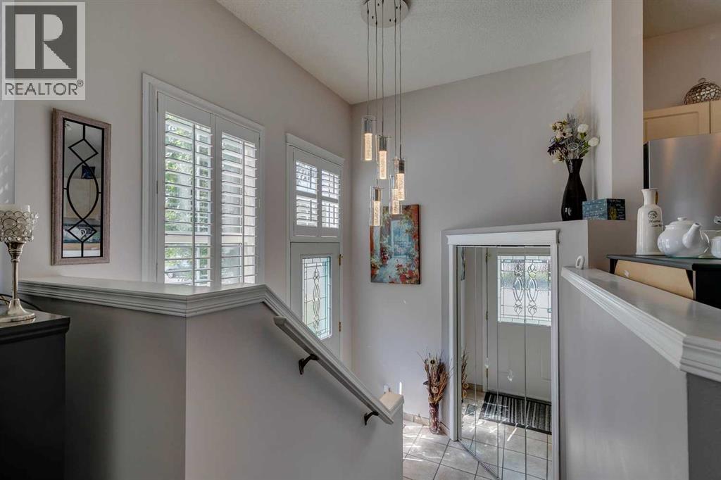 House for Sale in 271 Tuscany Valley Drive NW|Calgary, Alberta T3L2A6 4