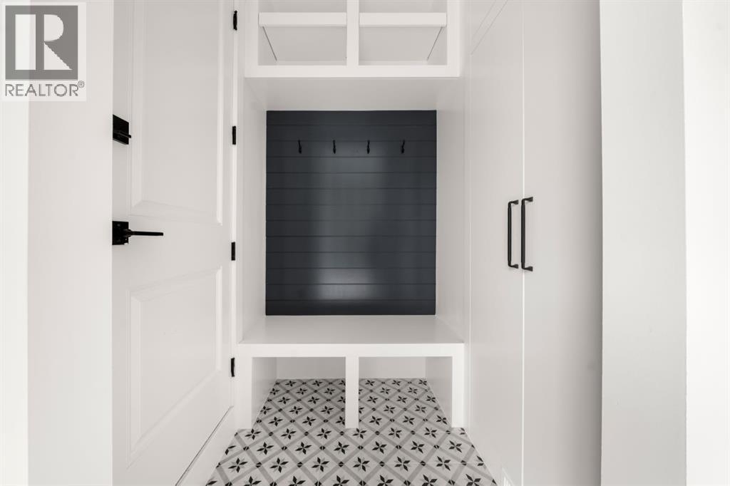 Duplex for Sale in 1907 28 Avenue SW|Calgary, Alberta T2T1K2 5