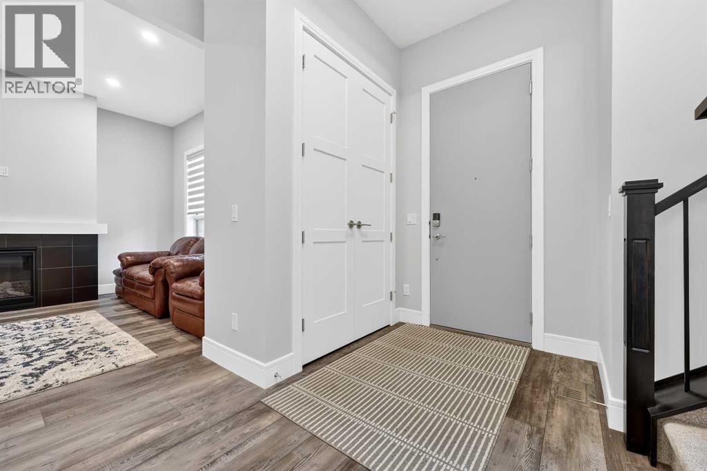 House for Sale in 95 Rock Lake View NW|Calgary, Alberta T3G0E9 3