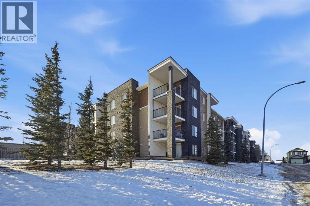 Apartment for Sale in 210, 7110 80 Avenue NE|Calgary, Alberta T3T0N4