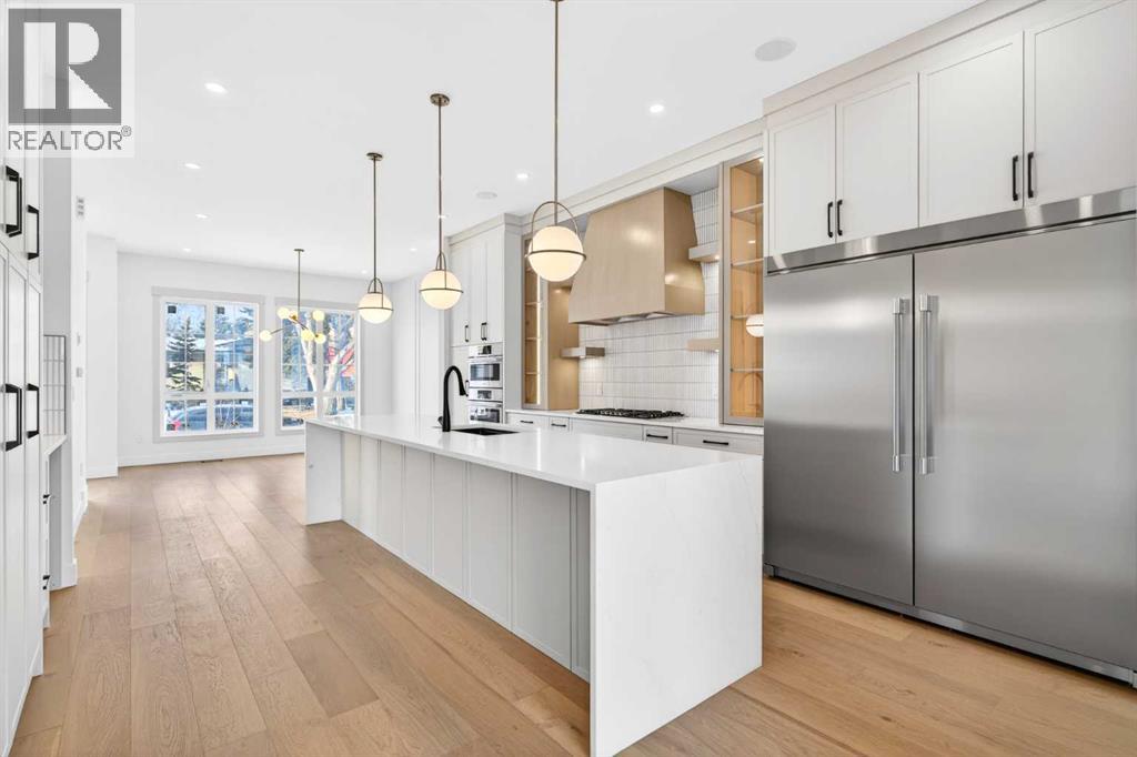 Duplex for Sale in 3112 40 Street SW|Calgary, Alberta T3E3J8