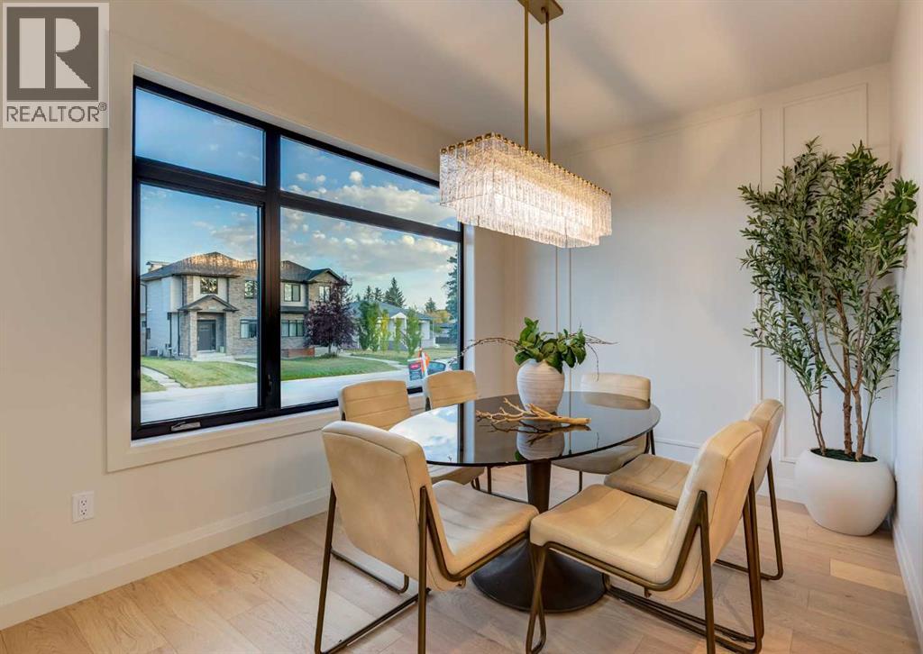 Duplex for Sale in 2231 35 Street SW|Calgary, Alberta T3E2X7 5