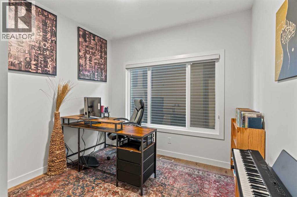 House for Sale in 116 Ambleside Crescent NW|Calgary, Alberta T4B3P5 5