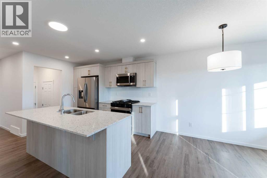 Row / Townhouse for Sale in 1170 148 Avenue NW|Calgary, Alberta T3P2G9 5