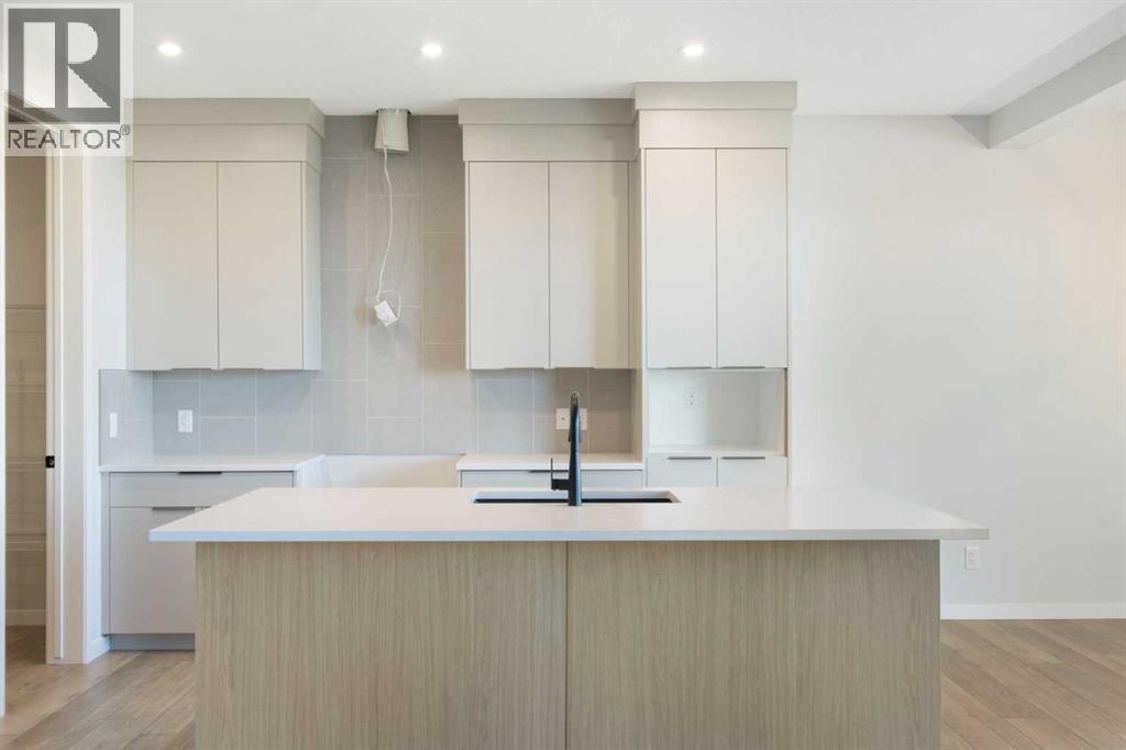 House for Sale in 112 Belmont Place SW|Calgary, Alberta T2X6C8 2