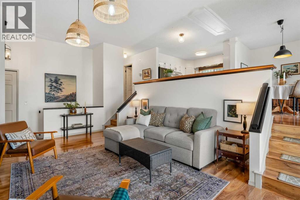 House for Sale in 51 Berwick Hill NW|Calgary, Alberta T3K1C4 5