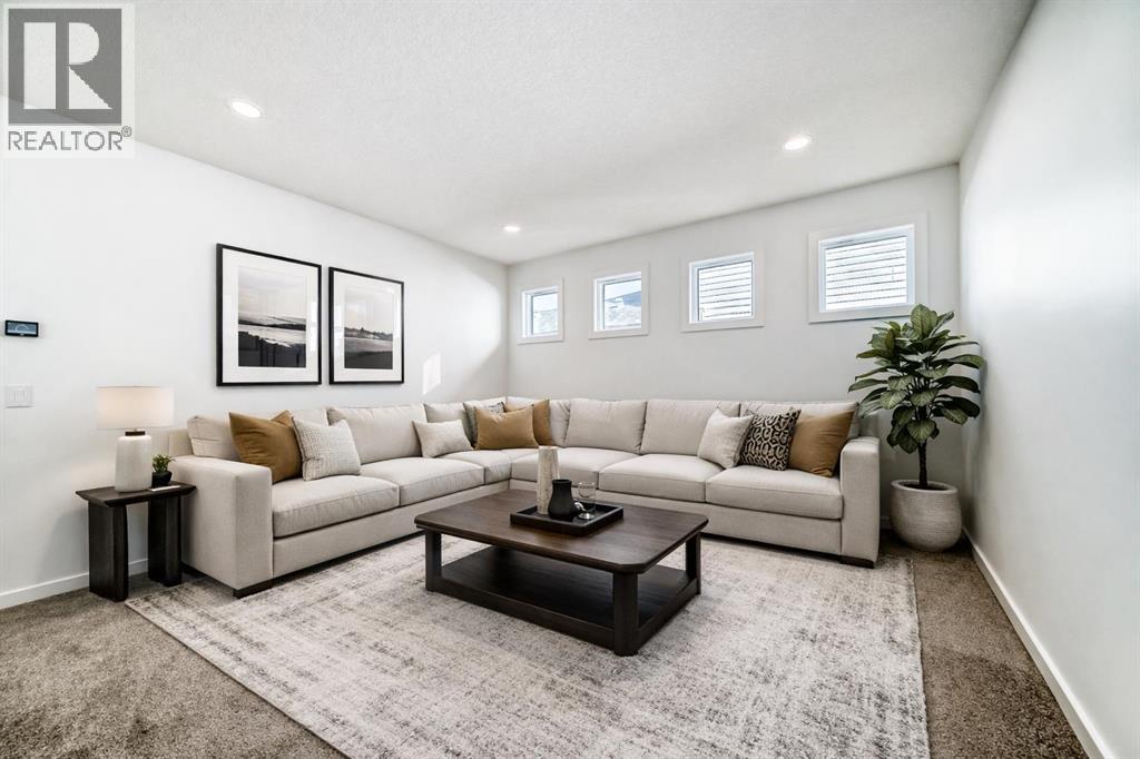 House for Sale in 10 Rodelle Common NW|Calgary, Alberta T3L0N2 4