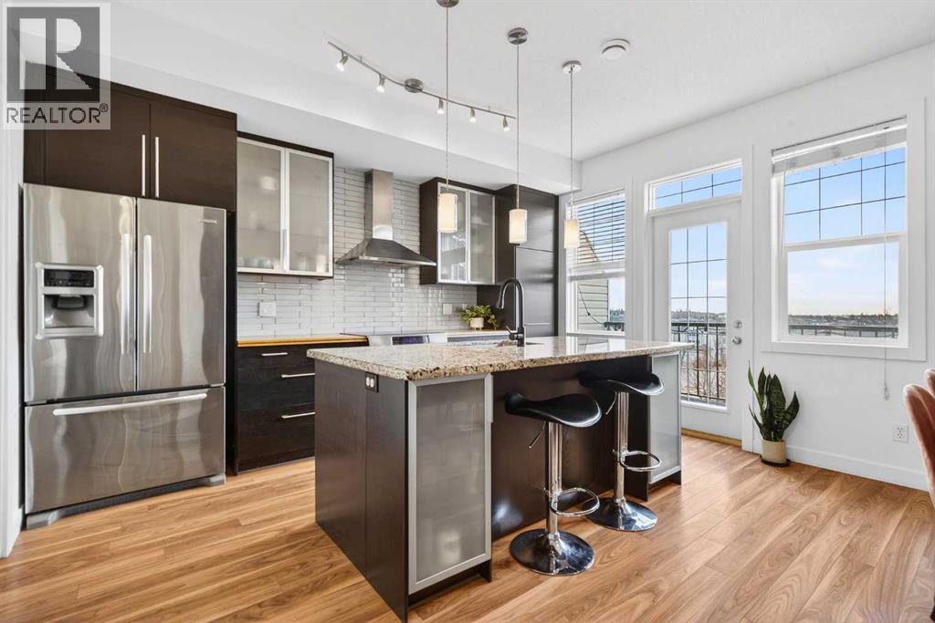 Row / Townhouse for Sale in 9, 43 Springborough Boulevard SW|Calgary, Alberta T3H5V8 4