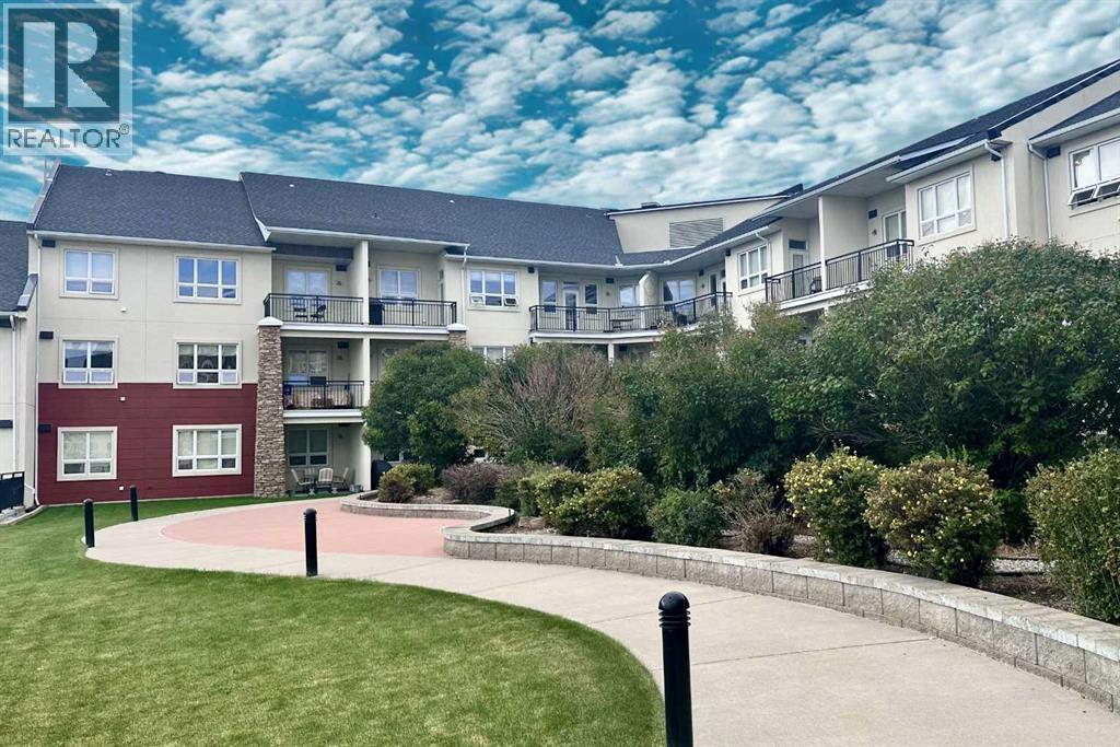 Apartment for Sale in 534, 26 Val Gardena View SW|Calgary, Alberta T3H5Z5 2