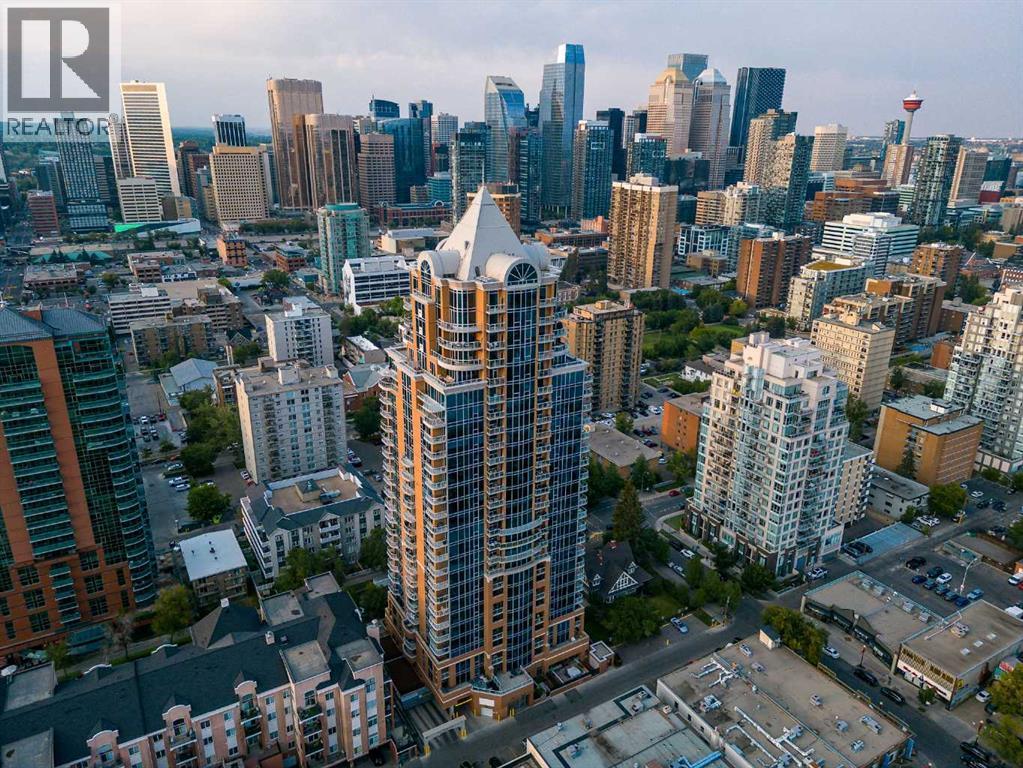 Apartment for Sale in 803, 817 15 Avenue SW|Calgary, Alberta T2R0H8