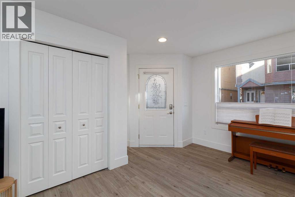 Row / Townhouse for Sale in 1525 11 Street SW|Calgary, Alberta T2R1R3 3