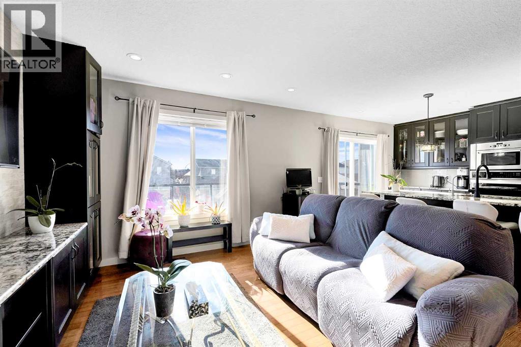 House for Sale in 12 Bridleridge Court SW|Calgary, Alberta T2Y4M5 5