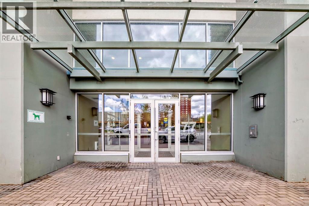 Apartment for Sale in 1907, 77 Spruce Place SW|Calgary, Alberta T3C3X6 3