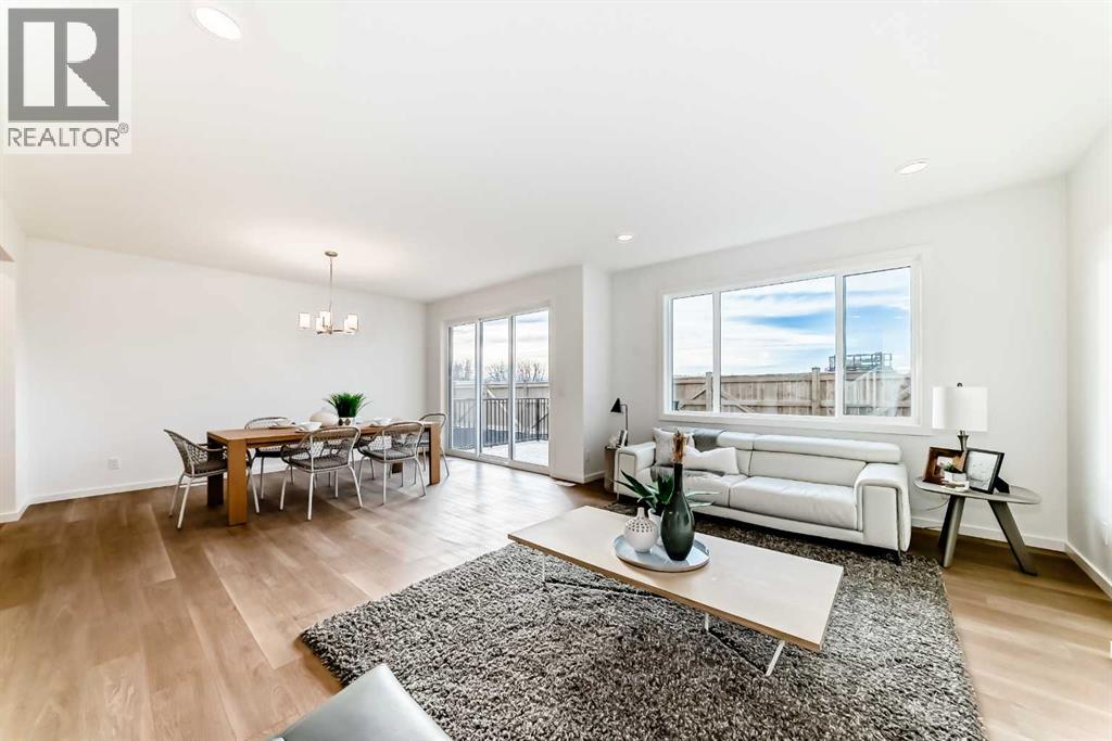 House for Sale in 44 Creekside Path SW|Calgary, Alberta T2X5W1 3