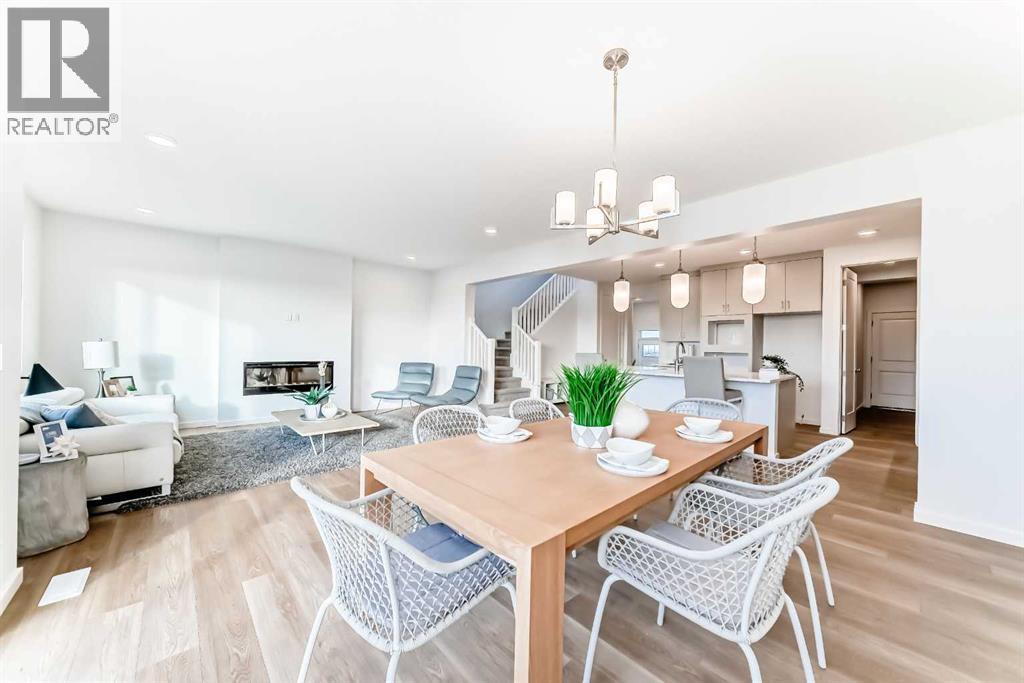 House for Sale in 44 Creekside Path SW|Calgary, Alberta T2X5W1