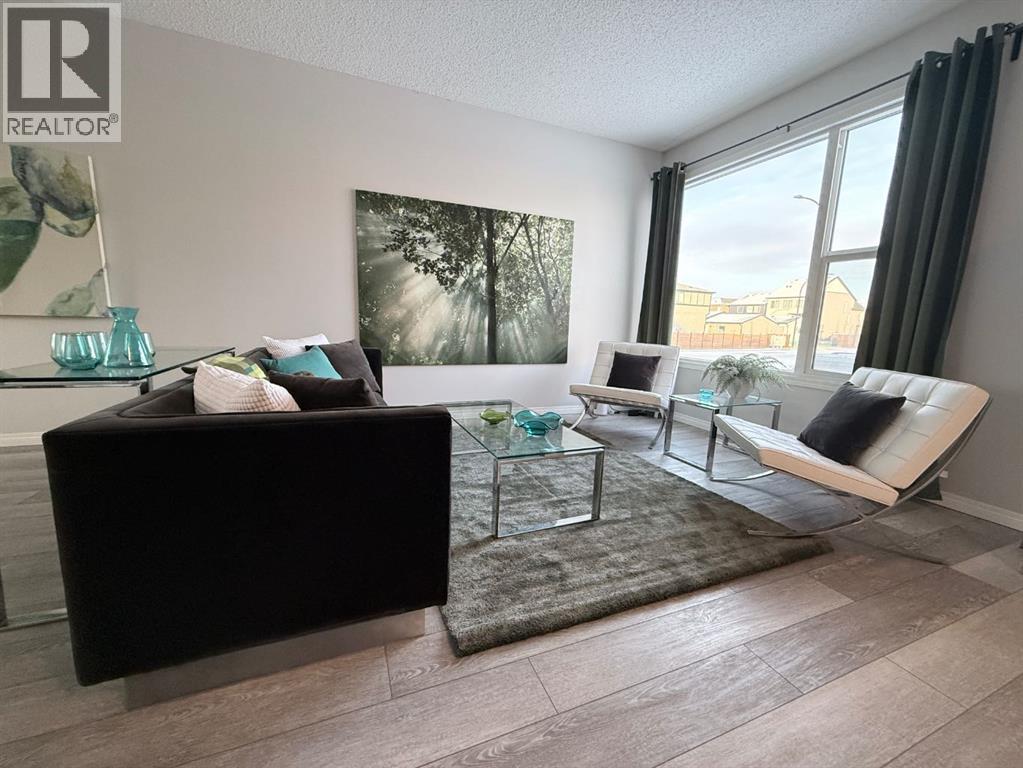 House for Sale in 362 Wolf Creek Manor SE|Calgary, Alberta T2X4V5 3