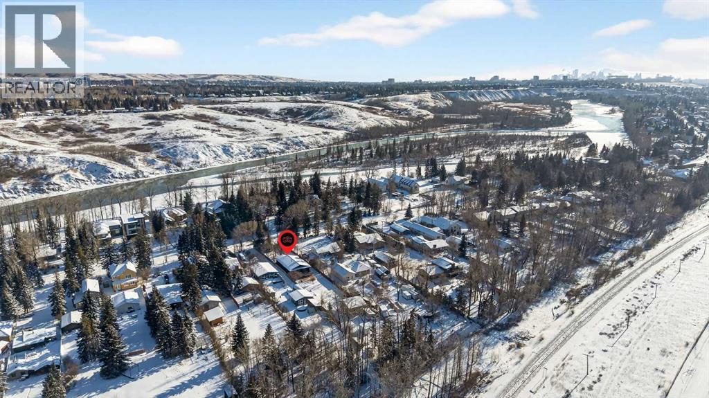 House for Sale in 7103 Bow Crescent NW|Calgary, Alberta T3B2C9 5