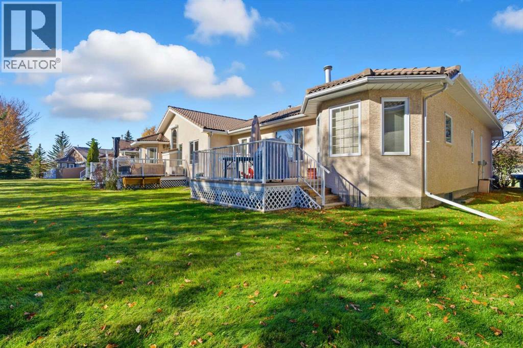 Duplex for Sale in 135 Hamptons Park NW|Calgary, Alberta T3A5A6 3