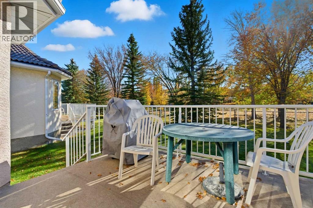 Duplex for Sale in 135 Hamptons Park NW|Calgary, Alberta T3A5A6 5