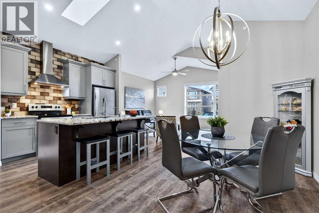 House for Sale in 937 Livingston Way NE|Calgary, Alberta T3P1N8