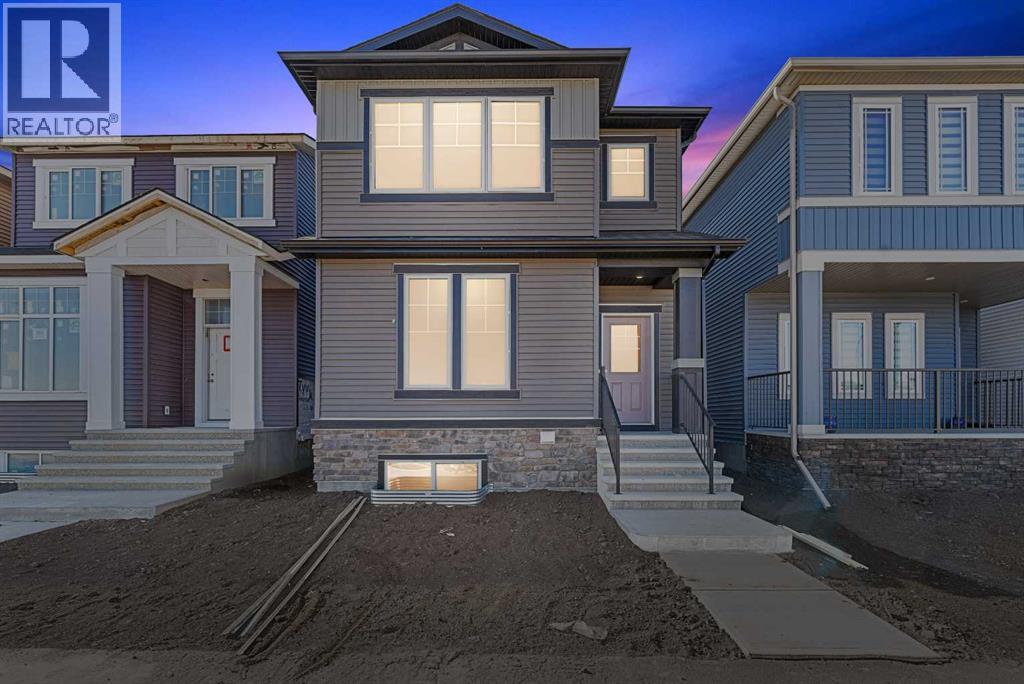 House for Sale in 477 Hotchkiss Drive SE|Calgary, Alberta T3S0N5