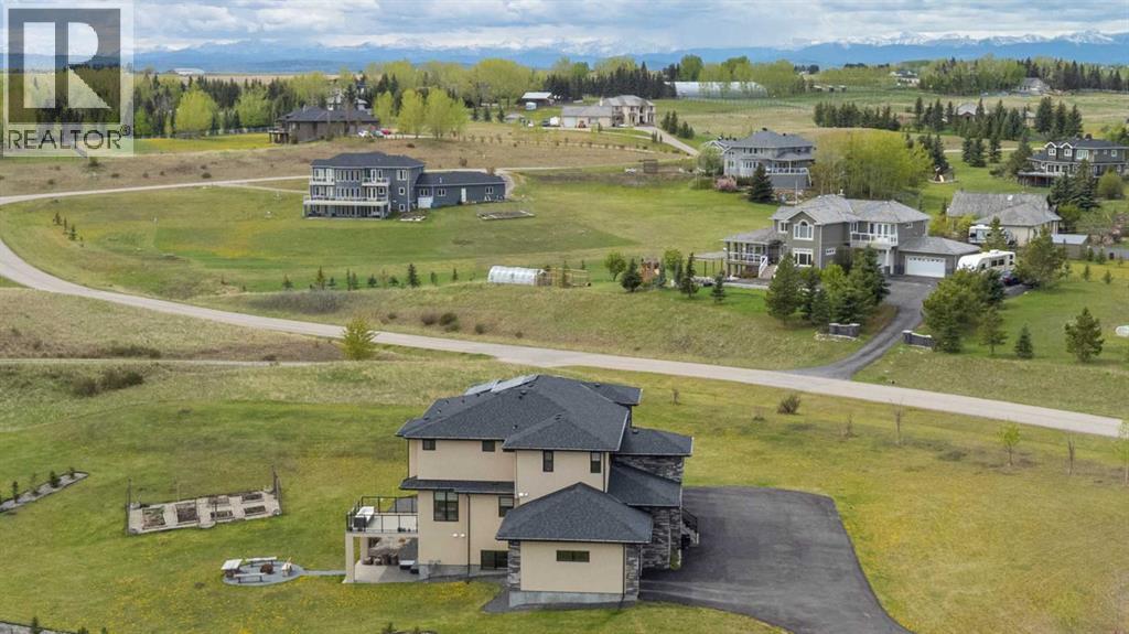 House for Sale in 4 Villosa Ridge Point|Rural Rocky View County, Alberta T3Z1H3 3