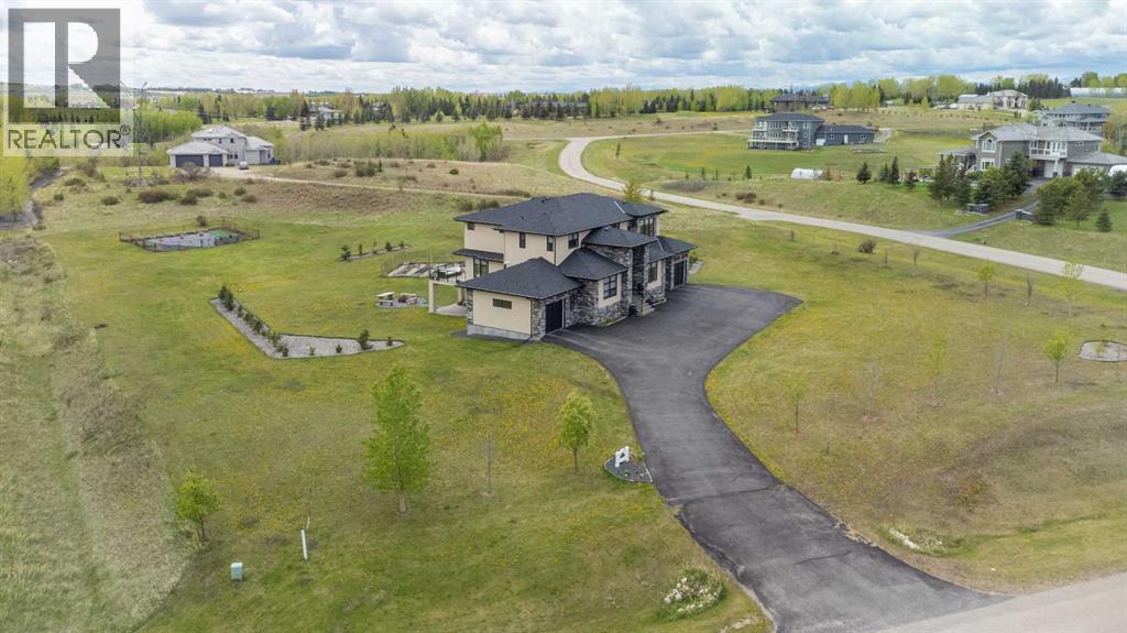 House for Sale in 4 Villosa Ridge Point|Rural Rocky View County, Alberta T3Z1H3 4